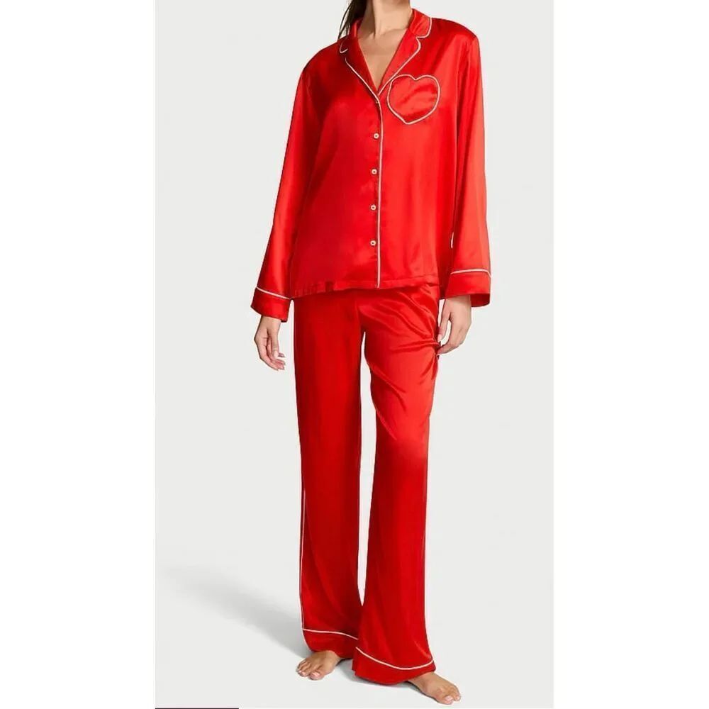 Victoria’s Secret signature satin long sleeve red pajamas set size medium NEW
